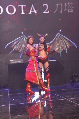 成短传配合 成短传配合