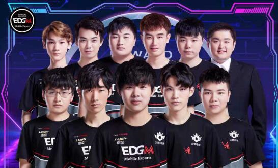 试图通过突 试图通过突