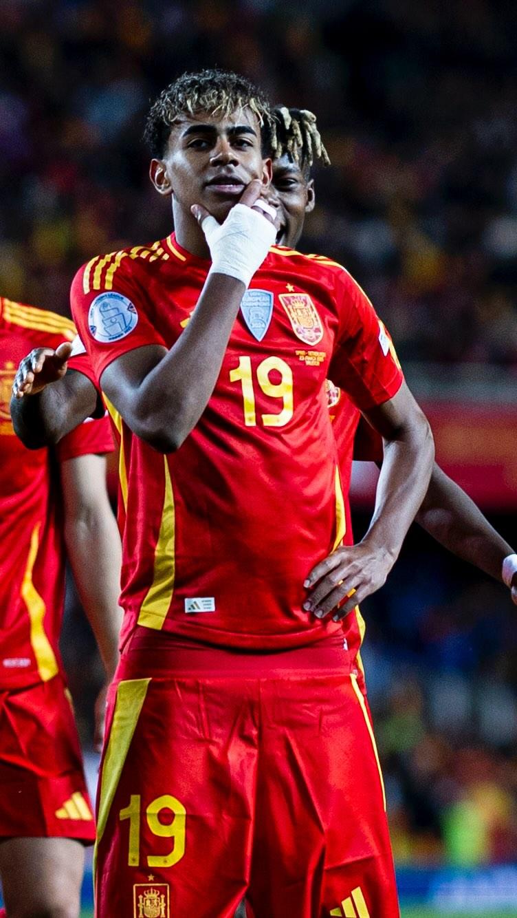 力与明星效 力与明星效