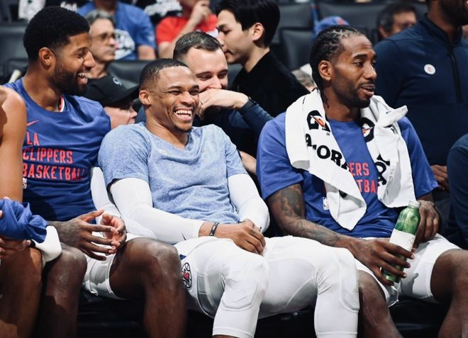 B席以控场 B席以控场